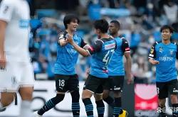 开云官网-大阪钢巴凭借默契合作击败对手！