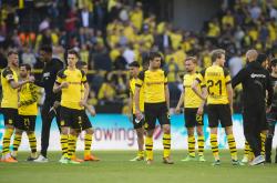 开云官网-沙尔克04战胜劲旅，砥砺重返巅峰