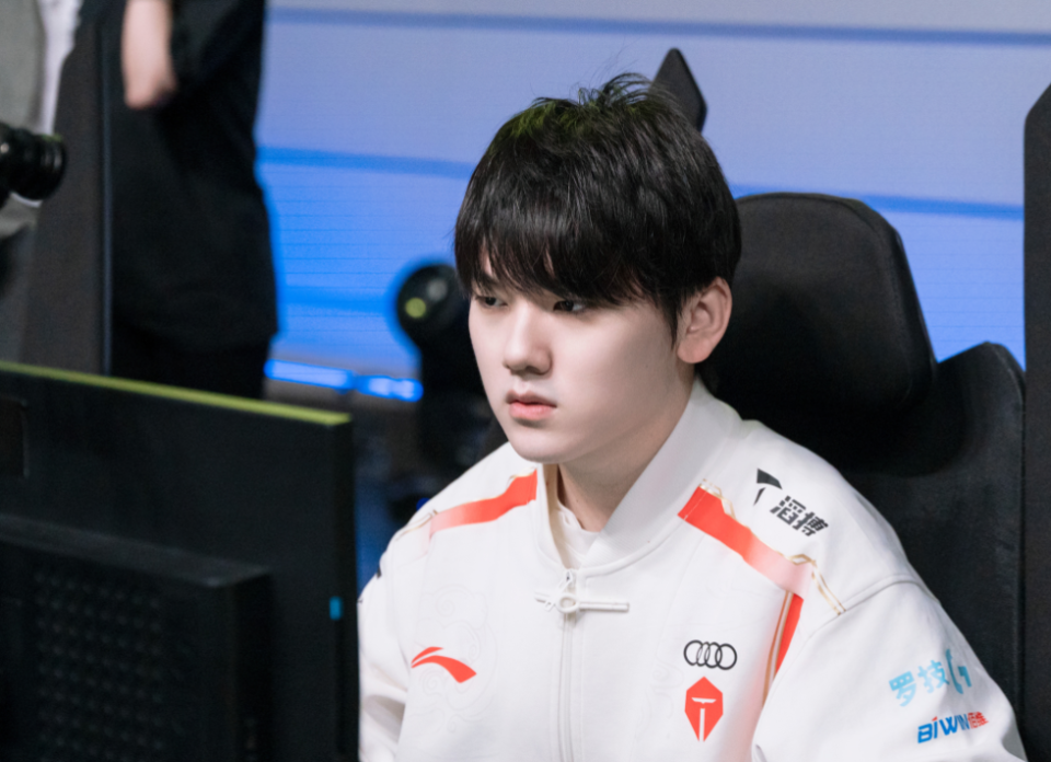 TES绝杀WBG,Ming打出惊人五杀2025世界赛2:0(深圳) TES绝杀WBG,Ming打出惊人五杀2025世界赛2:0(深圳)