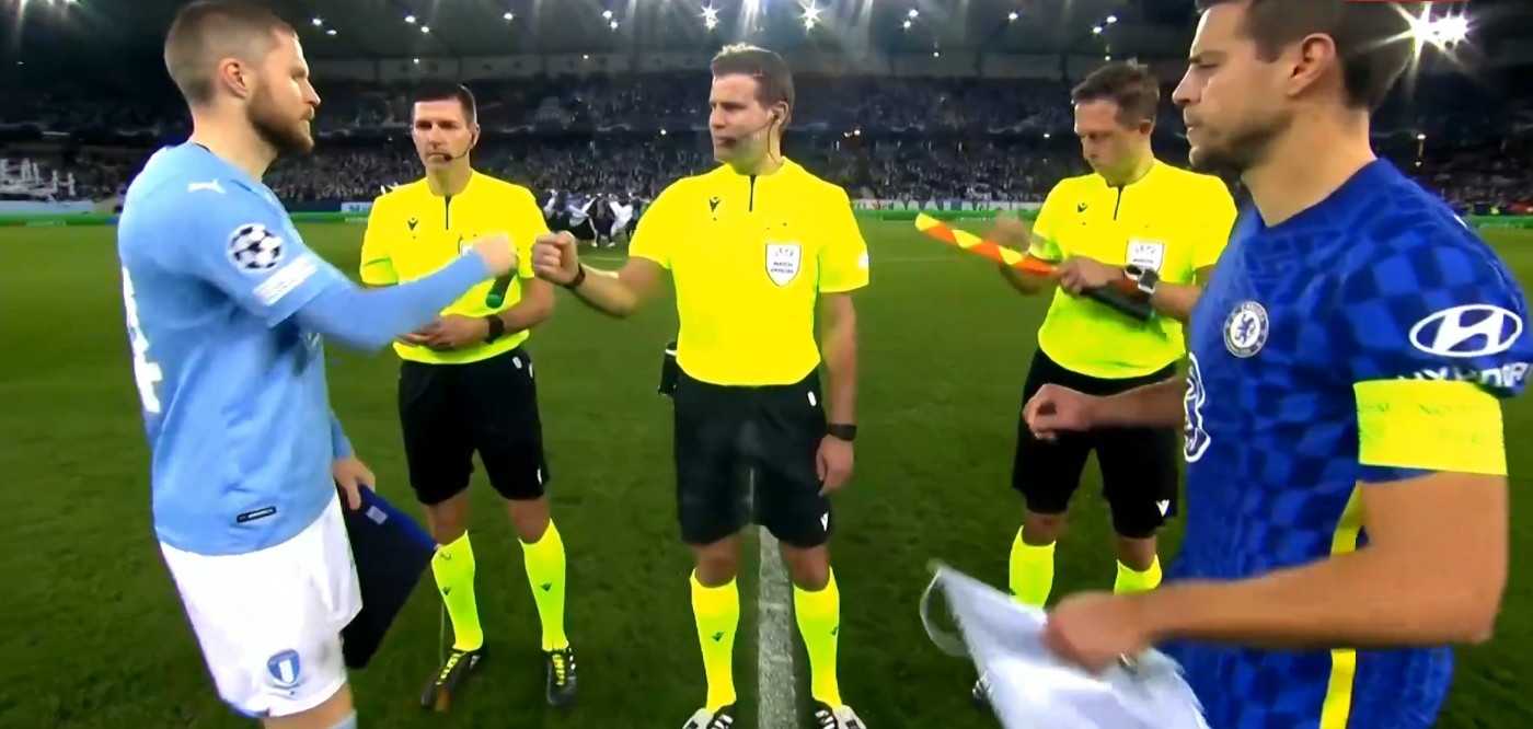 球队指导大将谋策,轻松取胜对手 球队指导大将谋策,轻松取胜对手