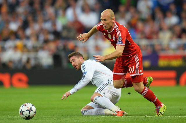 包含希腊碾压皇马，穆勒统治全场的词条